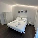 Lake Home Apartments Konukevi