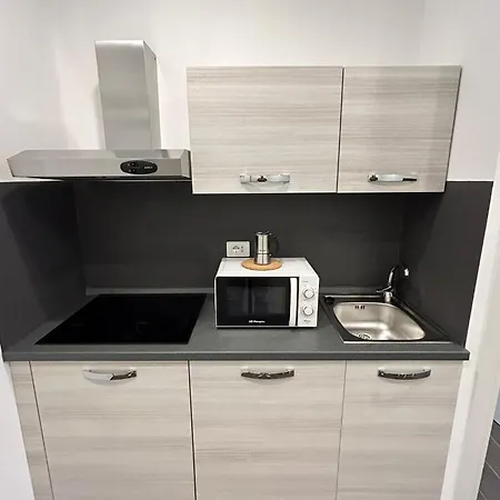 Lake Home Apartments 3* Lipomo