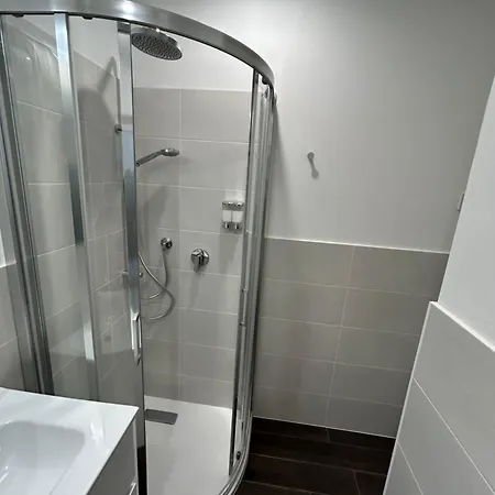 Pensión Lake Home Apartments