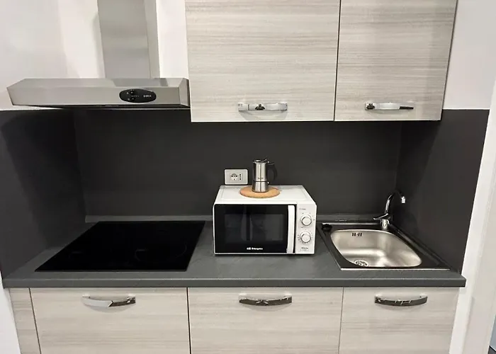 Lake Home Apartments 3* Lipomo