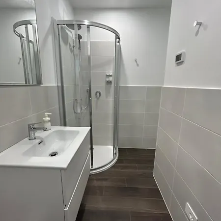 Lake Home Apartments Affittacamere Lipomo