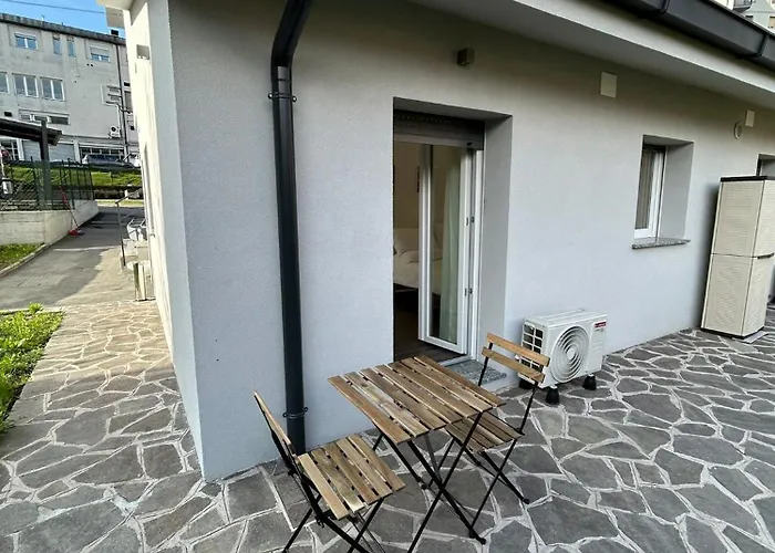 Penzion Lake Home Apartments