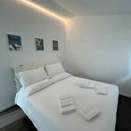 Lake Home Apartments Guest house Lipomo